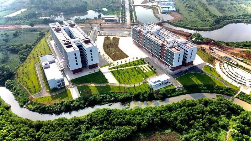 Đại học quốc gia hà nội là trường công hay tư?