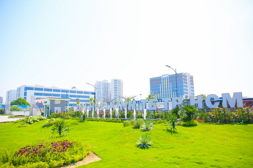 Giới thiệu chi tiết về trường đại học kinh tế TPHCM