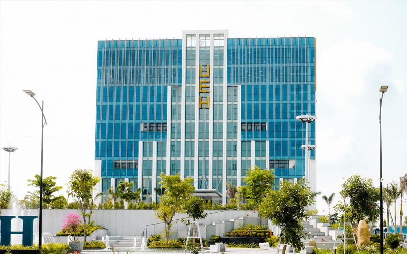 Mức học phí trường đại học kinh tế tphcm mới nhất